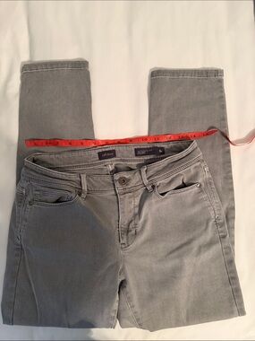 J. Jill Light Gray Authentic Fit Slim Ankle Jeans size 6P
